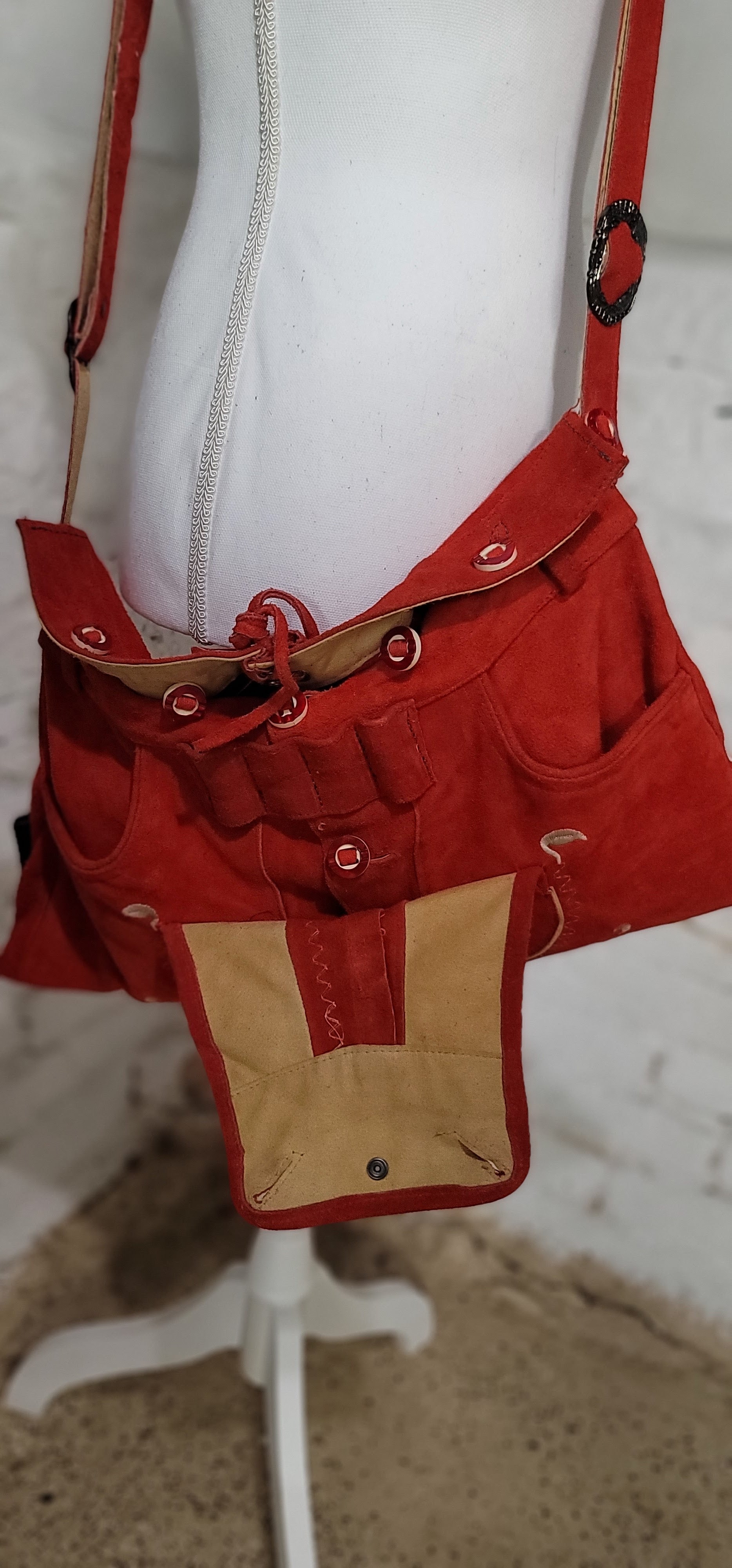 Handmade leather sheet music satchel made from lederhosen bbk leather designs