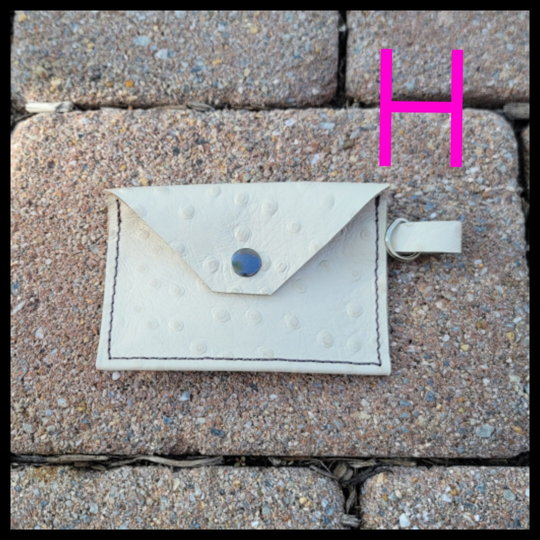 bbk leather designs handmade ostrich pattern embossed white card keychain